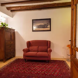 casa-donna-aiuola.hotels-amalfi.com/